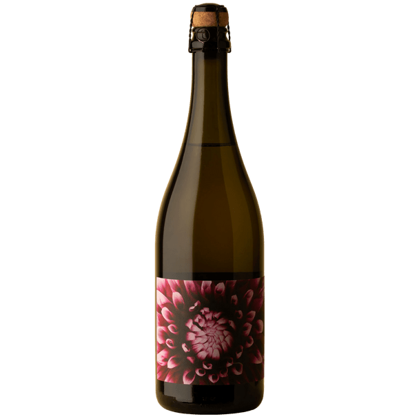 Paramount Barringwood Cuvee Non Vintage Sparkling White wine in 750mL bottle with a festive label and elegant presentation.