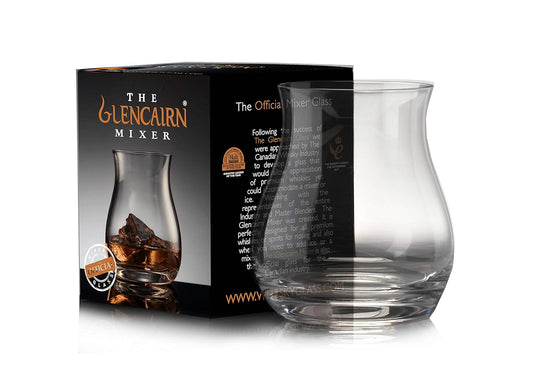 Alba Whisky Glencairn crystal whisky glass lid placed on a water jug, showcasing elegant crystal design and clear glass craftsmanship.