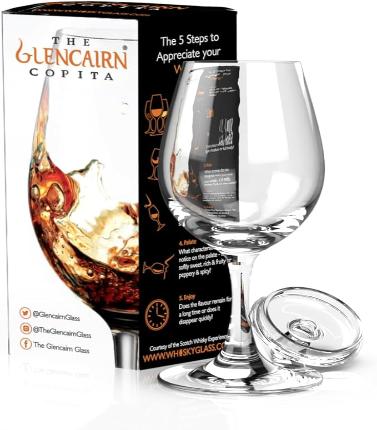 Alba Whisky Glencairn Crystal Copita whisky glass in a gift box, featuring a classic crystal design for optimal whisky tasting.