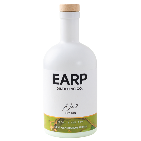 Barrel-aged Earp Distilling Co No. 8 Dry Gin by Paramount in a 700mL bottle with a clear glass and label display.