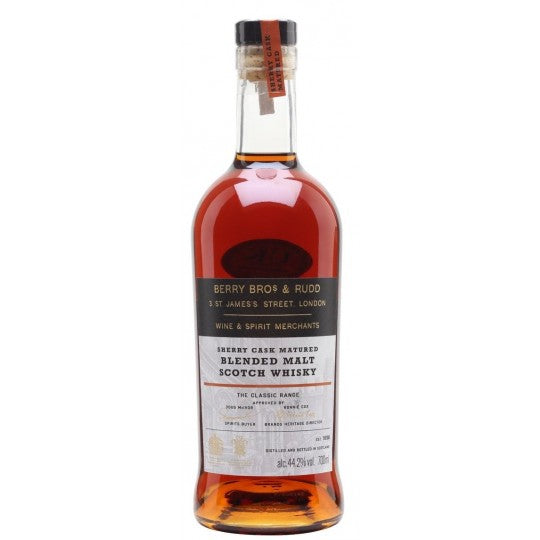 Paramount Speyside Blended Malt Scotch Whisky bottle, 700ml, featuring rich amber liquid and detailed label.