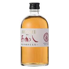 Paramount Eigashima White Oak Akashi Red Blended Malt Japanese Whisky 500ml bottle with label and packaging.