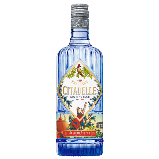 Paramount Citadelle Extreme No. 4 Sergent Pepper flavored gin bottle, 700ml, with vibrant label and unique pepper flavor.