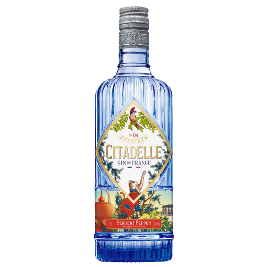 Paramount Citadelle Extreme No. 4 Sergent Pepper flavored gin bottle, 700ml, with vibrant label and unique pepper flavor.