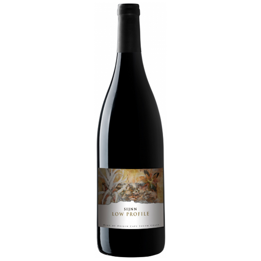 Paramount SIJNN Low Profile 2019 red wine bottle, 750ml, with dark glass and elegant label showing the wine's name and vintage.
