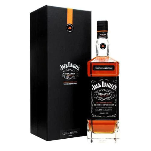 Paramount Sour Mash whiskey Jack Daniels Sinatra Select 1L bottle, clear glass with label, on a wooden surface.