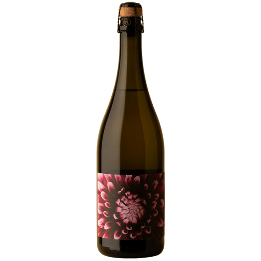 Paramount Barringwood Cuvee Non Vintage Sparkling White wine in 750mL bottle with a festive label and elegant presentation.